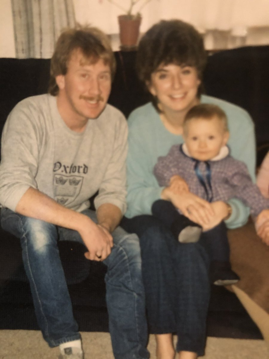 Rebecca78747114's tweet photo. Day10..... been looking at Debbie Harry cut outs to make own birthday greeting for my dad @BlondieOfficial #losinghope knew I should have tweeted @rickygervais instead 😂 #dougies60 #daddysgirl #itsjustahappybirthday #didsomeonesayharassment 💁🏻‍♀️ https://t.co/AAXngchCPR