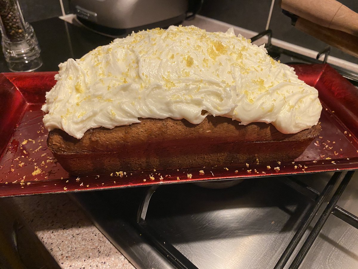 What else in Lockdown 3.0 than walk and bake! #lockdownbaking #Lockdown3