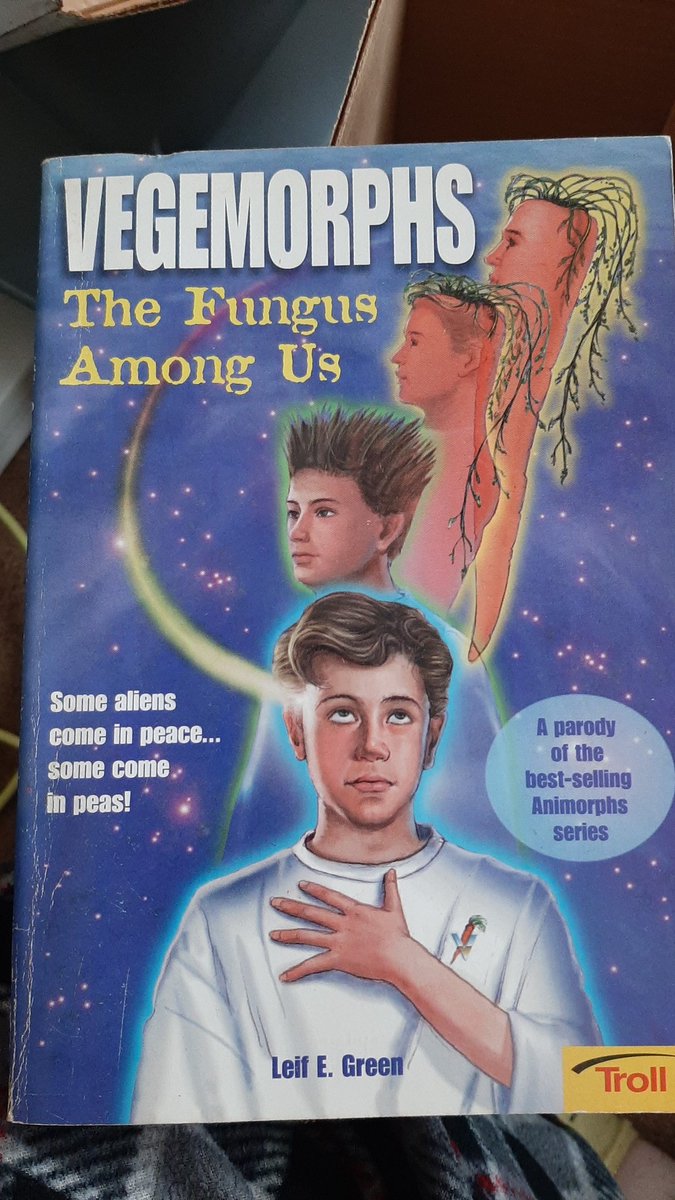 AutumnCapocci's tweet photo. @DrawfeeShow cleaning out my childhood bedroom, and found this gem. https://t.co/I57bU6QaZ7
