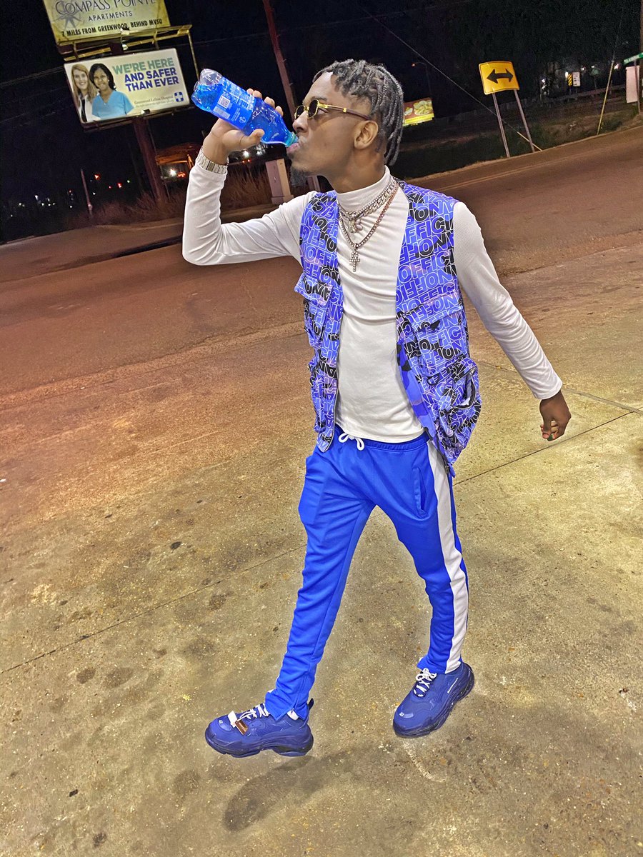 LilKash1_'s tweet photo. - I Said I Was Done 🤒 But I’m Back At It 🔙 Y’all Been Fiending For This Drip Like Some Crack Addicts 🥶
#DBEtheLABEL 🈳🤲🏽
#LLBUBBA 💙🕊 https://t.co/2iIbrgl7Jt