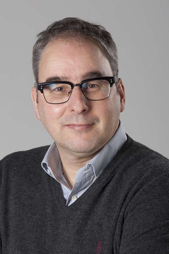 Marc Bonten, hoogleraar medische microbiologie en OMT-lid, zal deze woensdag onze webinar over medisch ethische vragen rondom het COVID-19 vaccin aftrappen met een overzicht van de ontwikkeling en effectiviteit van de huidige vaccins! Ben jij er ook bij?

doktersindebat.com/projecten/webi…