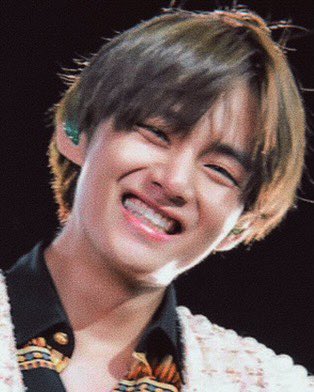 ktpjksj's tweet photo. Let’s take a moment to appreciate this human for everything that he does for us. 🥺💕✨

TAEHYUNG YOU ARE PERFECT https://t.co/tcA7s739SM