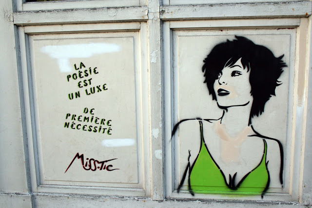 Transformarte6's tweet photo. ¿Cómo vas con ese #sMOOC? ¿Algún #reto que quieras compartir por aquí? ¡Venga, déjanos en comentarios tu "obra magna" y comunícate a través del arte! Marimar, alumna del módulo1, nos descubrió a Miss Tic 🔥🔥 #transform_arte__ #streeart #tuturno #compArte https://t.co/6LYPx94JYM
