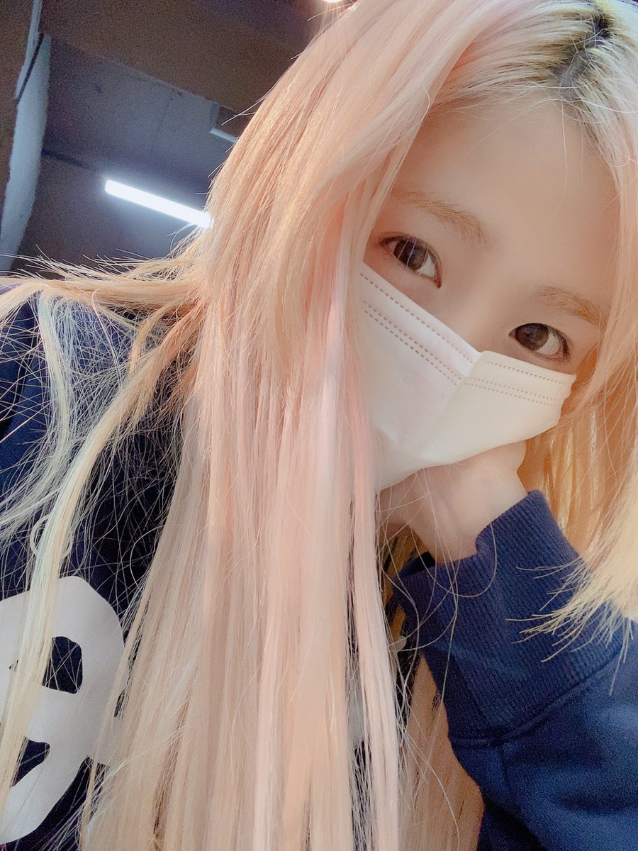 hitomi011006's tweet photo. 소소하게 키링 한개씩 두 분
히토미 키링 드립니당😚
#RT 만 해주세여

(단 하루) 핑토미 많관부 ㅋㅋㅋ https://t.co/ArftcmYkD8