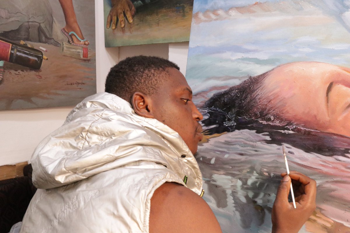 See my painting oil on canvas 
Retweet, still on process....