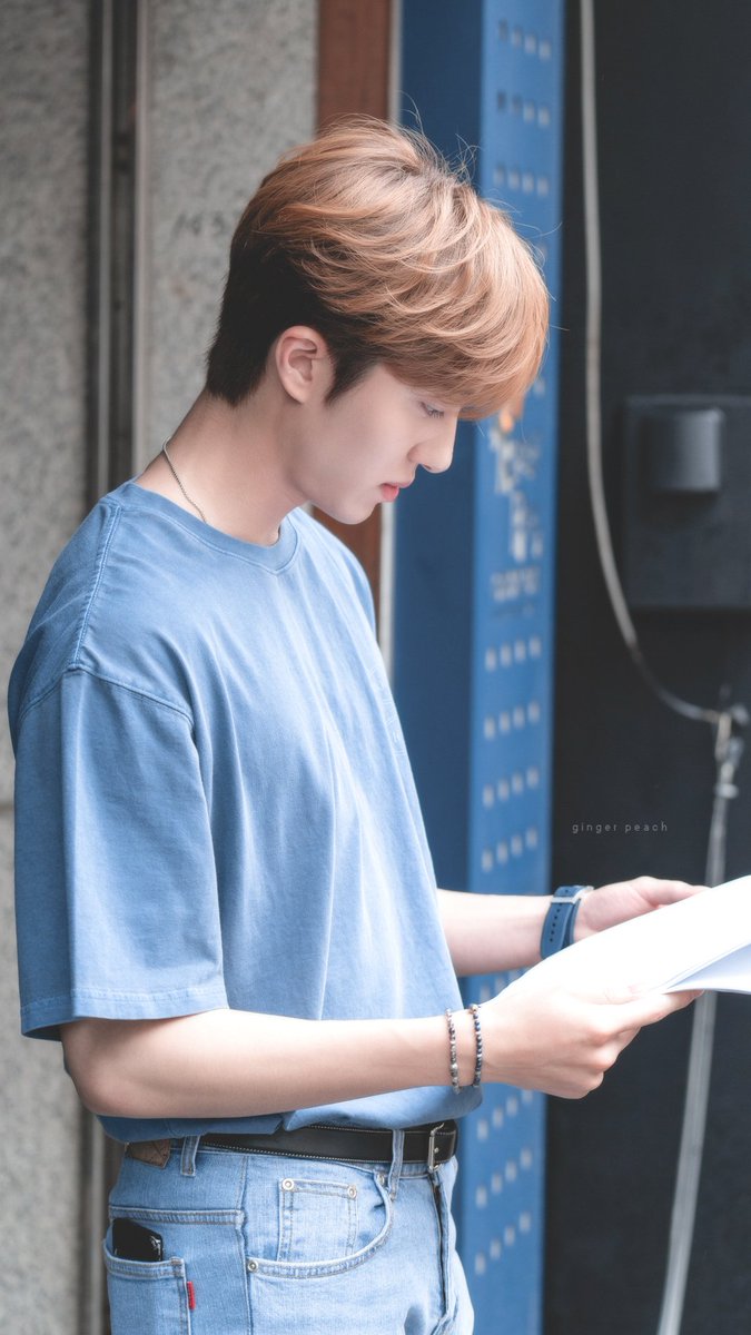 gingerpeach117's tweet photo. 💫
#SF9 #CHANI #찬희 #강찬희 
#HAPPYCHANIDAY
#흰눈처럼내린_1월의선물_찬희 https://t.co/o35bETZlZo