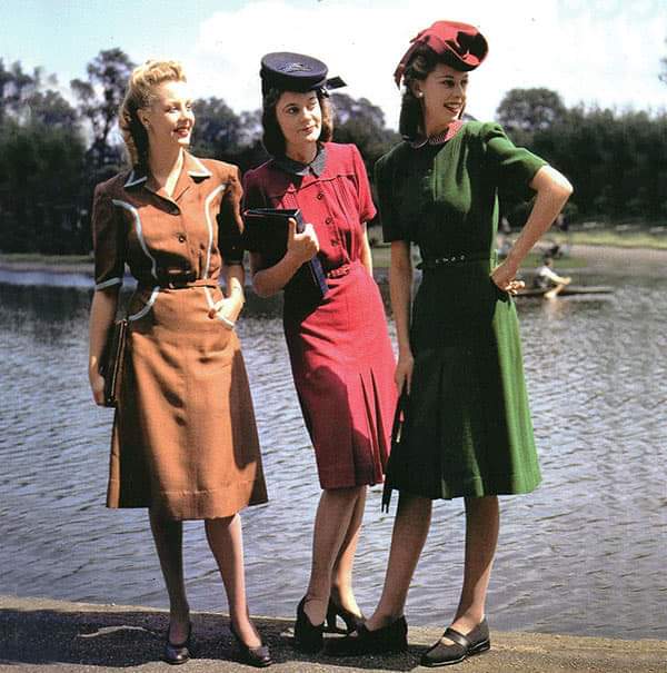 Diary_DressHist's tweet photo. Berketex Utility fashions designed by Norman Hartnell, shot in colour to show the brightness and variety of CC41 clothing, June 1943.
#DTH #CC41 #UtilityClothingScheme https://t.co/jYoRWoEP3Y