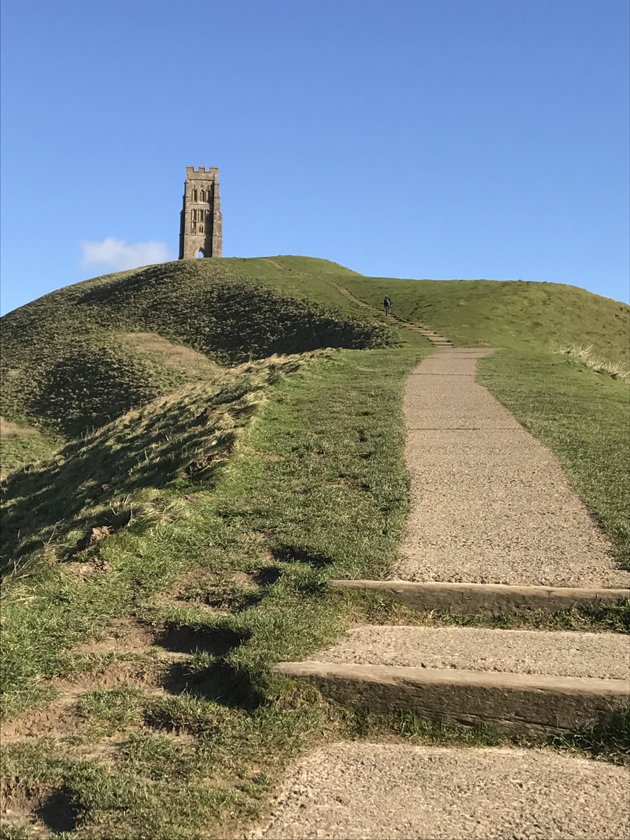 I certainly can't get to the top of Glastonbury Tor without stopping a few times. In this post I use nature's landscapes as insight when life feels like it's an uphill struggle &amp; we're seemingly never any nearer the top
…smithlandscapingyourlife.blogspot.com/2021/01/are-yo… #glastonburytor #landscapingyourlife