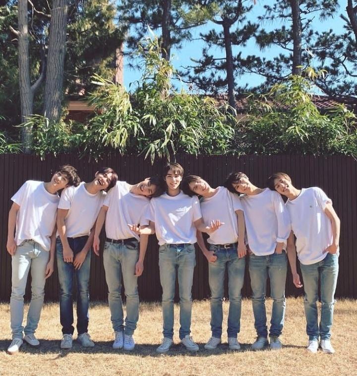 𝑯𝒊𝒍𝒐 𝒅𝒆 𝒂𝒏𝒊𝒗𝒆𝒓𝒔𝒂𝒓𝒊𝒐 𝒘𝒂𝒊𝒗𝒆

Cómo padre e líder les deseó 2° aniversario para ustedes,son importantes para mí esperó siempre continuar nuestras amistades siempre