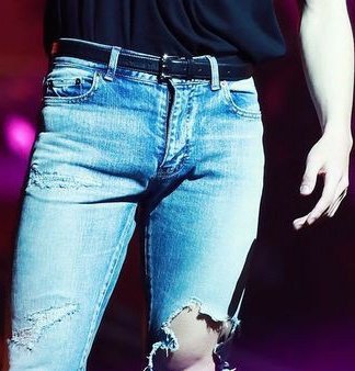 Jeon Jungkook having the Sexiest thighs —a thread bc you can't relate with him