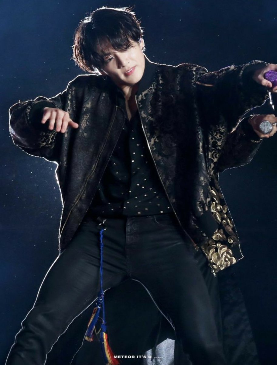 Jeon Jungkook having the Sexiest thighs —a thread bc you can't relate with him