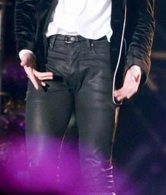 Jeon Jungkook having the Sexiest thighs —a thread bc you can't relate with him