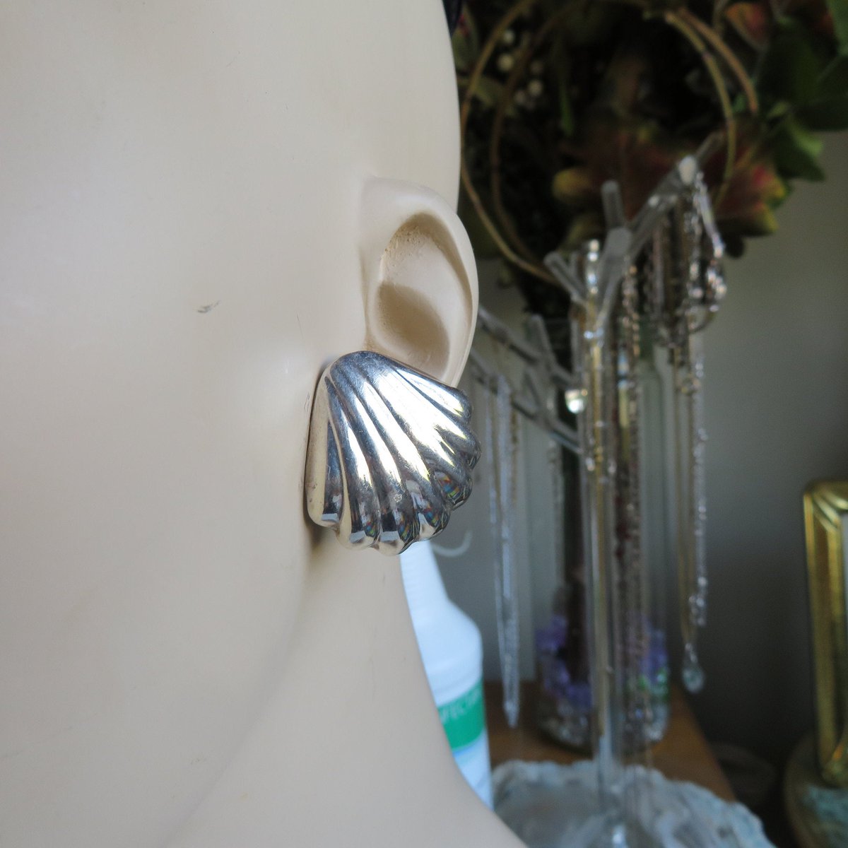 sobertj's tweet photo. Excited to share the latest addition to my #etsy shop: TAXCO T0-40 950 Sterling Silver LARGE Sea Shell 1960's Post Earrings, Wt 16.2 Grams https://t.co/AOZSrt6pdP #silver #women #yes #artnouveau #earlobe #fan #pushback #950sterlingsilver #largeseashell https://t.co/LBvFEZqpHE