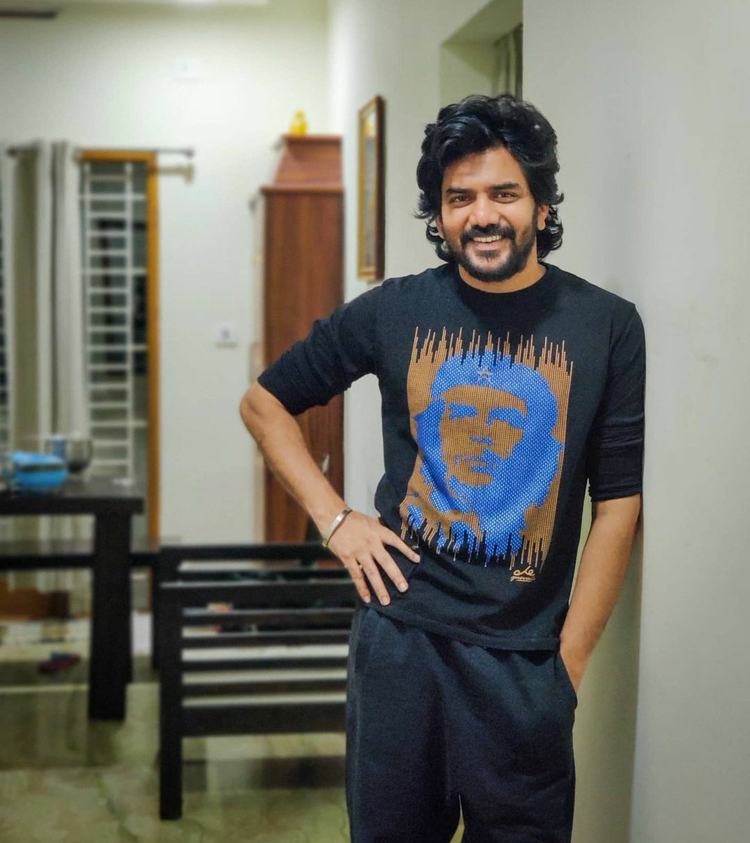 BPNEWZ's tweet photo. Handsome Hunk Namma #Kavin #Kavin03 #kavinarmy #Kavinfans #kavinInBB #kavinbirthdaycdp https://t.co/h9QG1iS2xQ