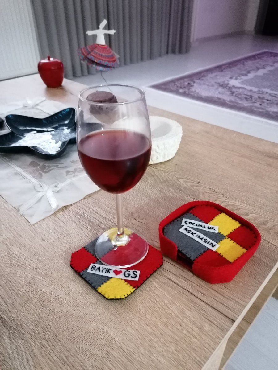 Yolumuz belli, sana inancımız tam Galatasaray 'ım...
Metin Oktay ruhuyla 💛❤️💛❤️#BugünGünlerdenGalatasaray