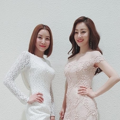 mixed pictures of them just cause