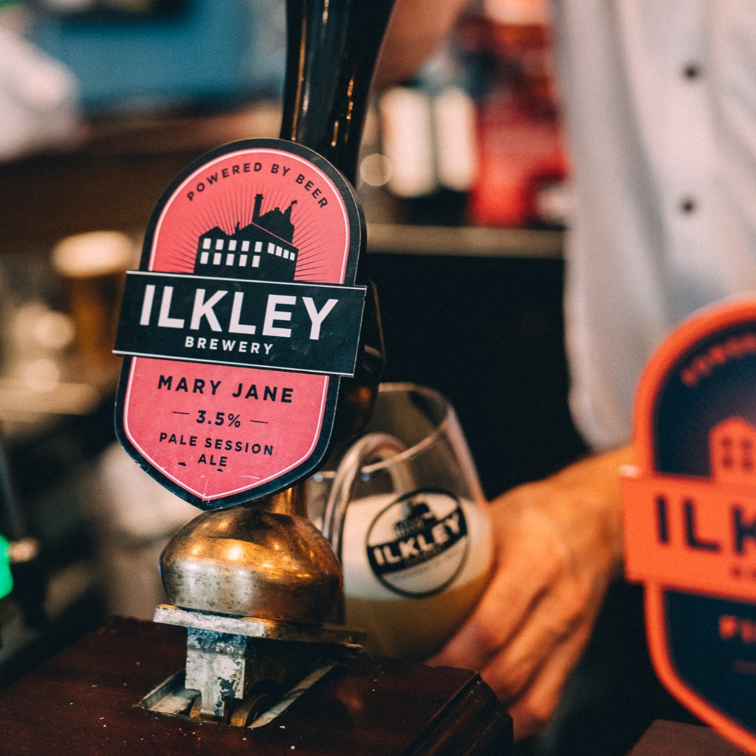 Ilkleybrewery's tweet photo. You may not be able to get a pint of Mary Jane in a pub this #maryjaneuary but we do have 5ltr minicasks of #realale available on our webshop, so you can make new #maryjanememories this 2021 - let us know how you get on? #lockdownlibations

#poweredbybeer #stayhomedrinkbeer https://t.co/RL9puc8gev