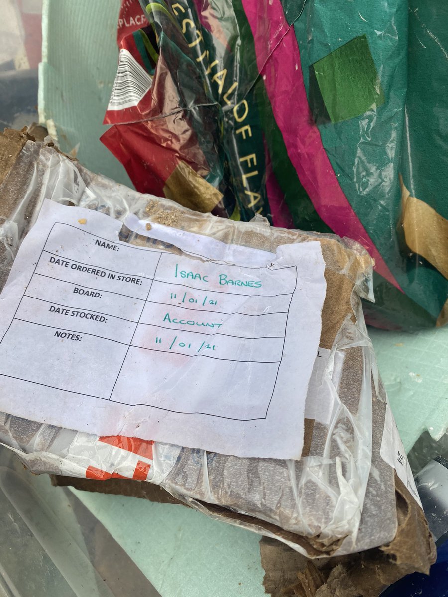 jackgunningham's tweet photo. @BristolCouncil @ASPolice @EnvAgency @EnvAgencySW UPDATE: This is now becoming an accessibility issue, with yet another truck load dumped off. Have also found a name within the rubbish! (@BrislingtonFC @BrislingtonCC) https://t.co/NEhMU078Ye