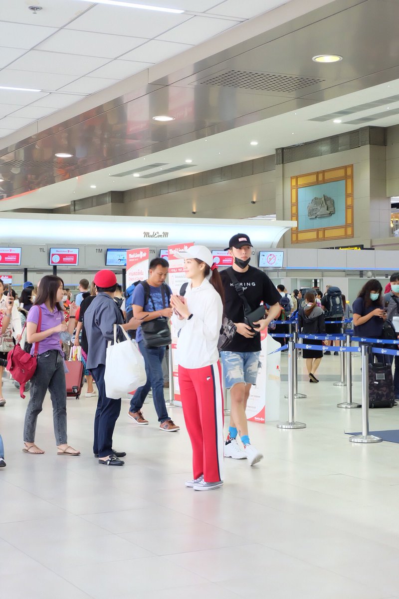 ครั้งแรกที่ไปเจอริช รูปนี้คือรูปแรกเลยที่กดชัทเตอร์ ความตั้งใจคือจะถ่ายริช แต่มีก็อตติดมา ความรู้สึกตั้งแต่วันนั้นก็คือ ก็อตอยู่ข้างริช ริชอยู่ข้างก็อตมาตลอด เขาเหมาะสมกันมากจริงๆ ♥️ #ริชชี่ที่แปลว่าแฟนก็อต