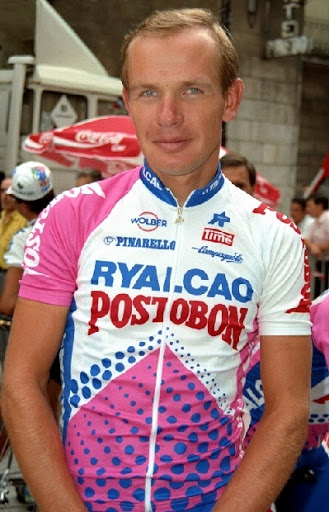 PaleoHidalgo's tweet photo. 8º- Arturas Kasputis. Finalizamos esta lista con este corredor soviético y luego lituano, quien fue campeón olímpico de persecución x equipos en 1988. Corrió la #VCol en 1990 y 1991, llevándose 2 etapas en el 91. En 1992 correría con el Ryalcao Postobon. https://t.co/MdX8RtxBzB
