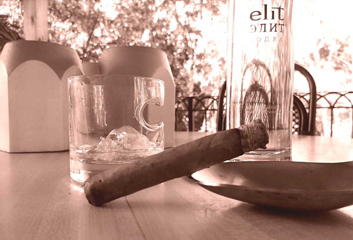 FernandoSued1's tweet photo. #FScigar, #sajoma https://t.co/ywWt7z4CFd
