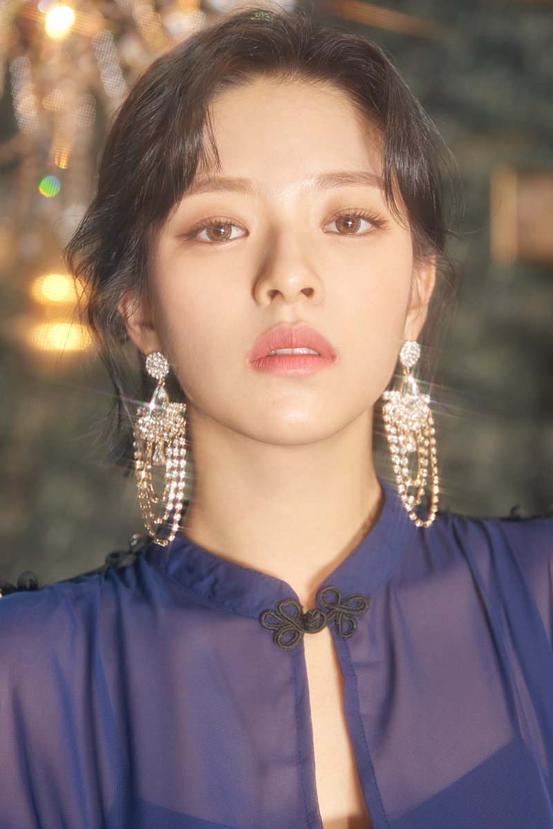 Jeongyeon 
