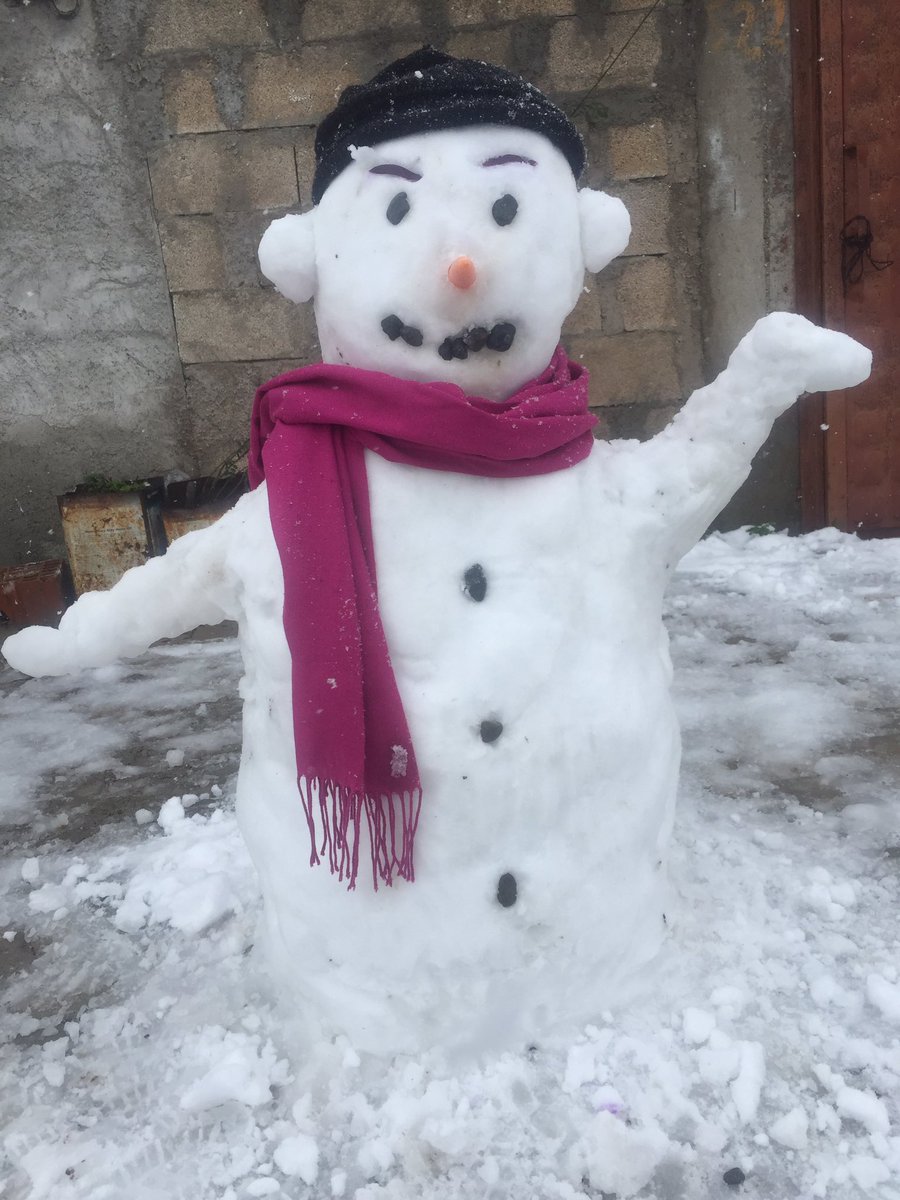 Hint dansı yaptırdık diye biraz kızdı bize 😂🧐 #kardanadam