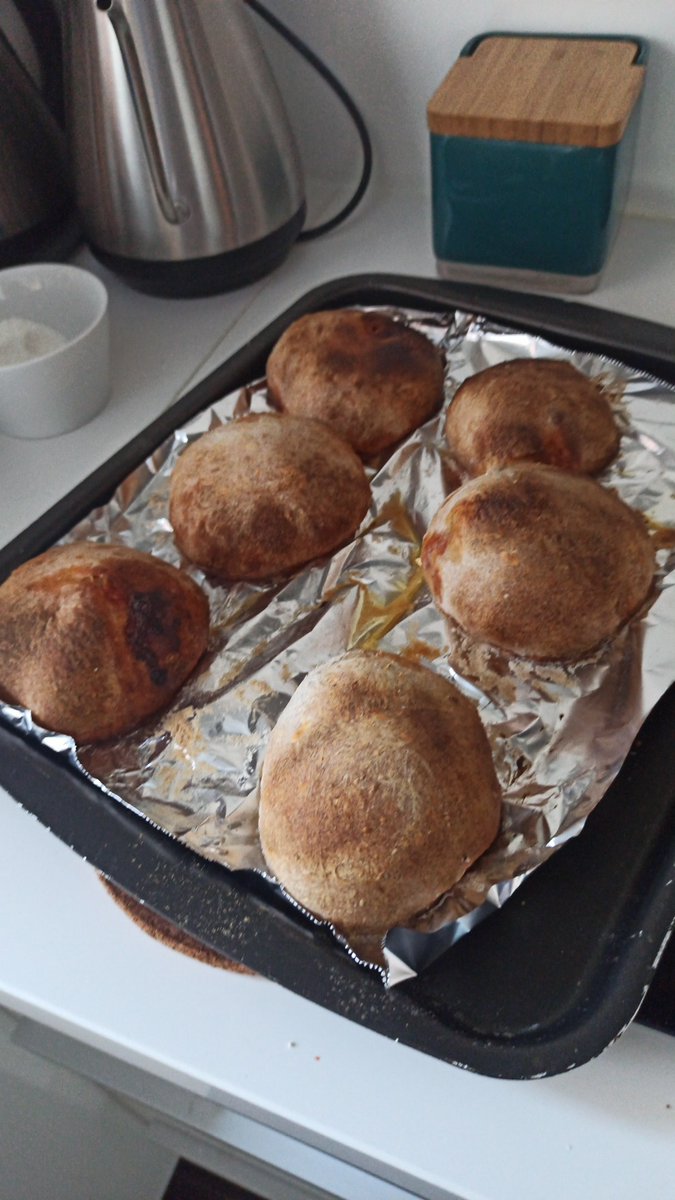 laian's tweet photo. Ahora bollos preñados... SACARME DE AQUÍ!!! #PRAYFORRAMON @irenet https://t.co/QcyRMJSp35