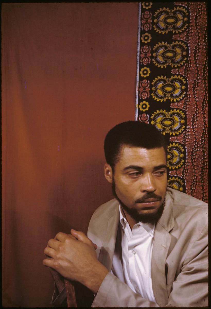 DrinkSolaPop's tweet photo. Manhattan, New York (1961). Portraits of actor James Earl Jones. Photographed by Carl Van Vechten. https://t.co/W614LX2aje
