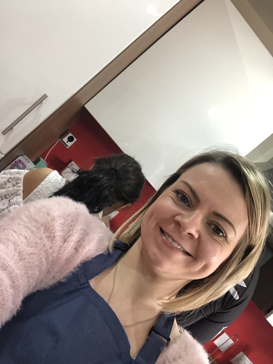 StockGrnHouse's tweet photo. The bake-off has begun at The Harding House. Who’s cake will be the best #superspring #challengecard https://t.co/lO7tUUyLt8