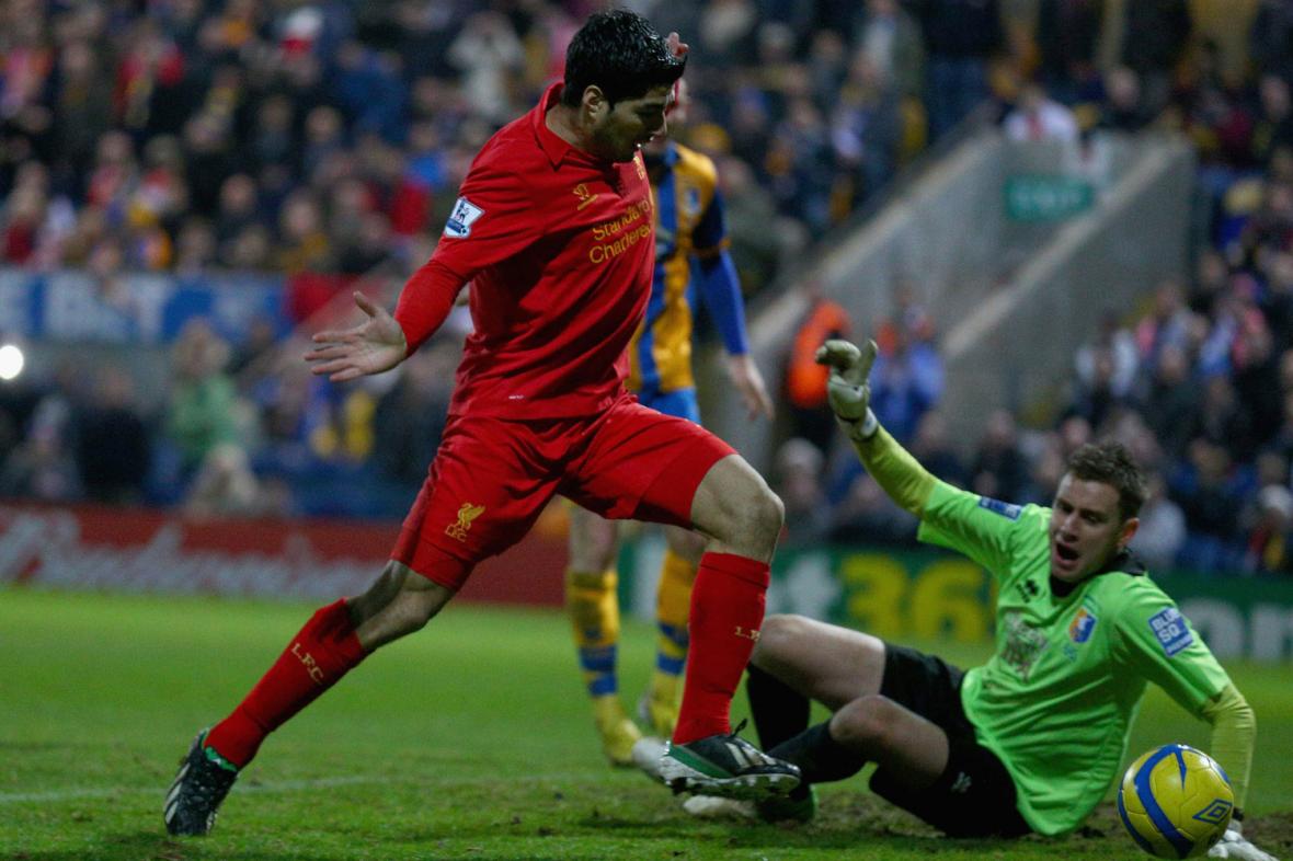 StagsOTD's tweet photo. #OnThisDay in 2009, a new number 1 came to town. @Mazza_78 made his debut for #Stags in a 1-0 win v Crawley at Field Mill. 

🅰️ 212 appearances.
🚫 70 clean sheets.
⚽️ 1 goal.
🎖 1 league title.
🦌 best goalkeeper in a generation.

#MTFC #Stags #OnThisDay @mansfieldtownfc https://t.co/aVHlHfew4F
