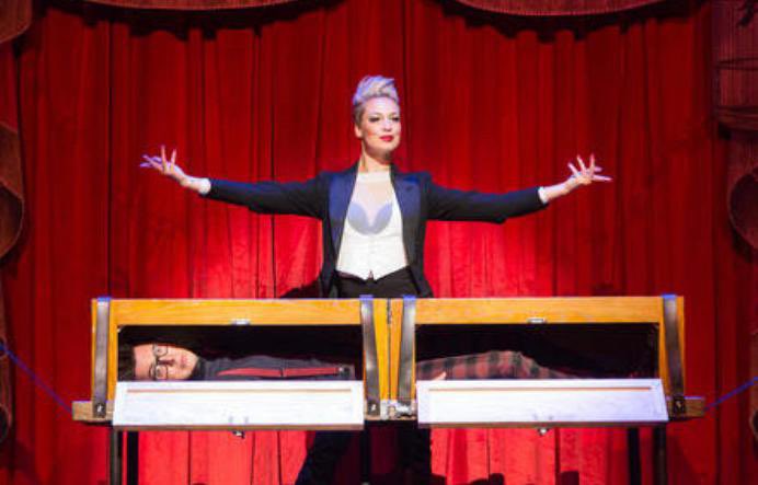 Today is 100 years since someone was first sawn in half as part of a magic trick. <a href="/MagicCircleHQ/">The Magic Circle</a> has a special online celebration at 6pm GMT tonight which features @D_Copperfield. Here’s the one time it happened to me. facebook.com/themagiccircle…