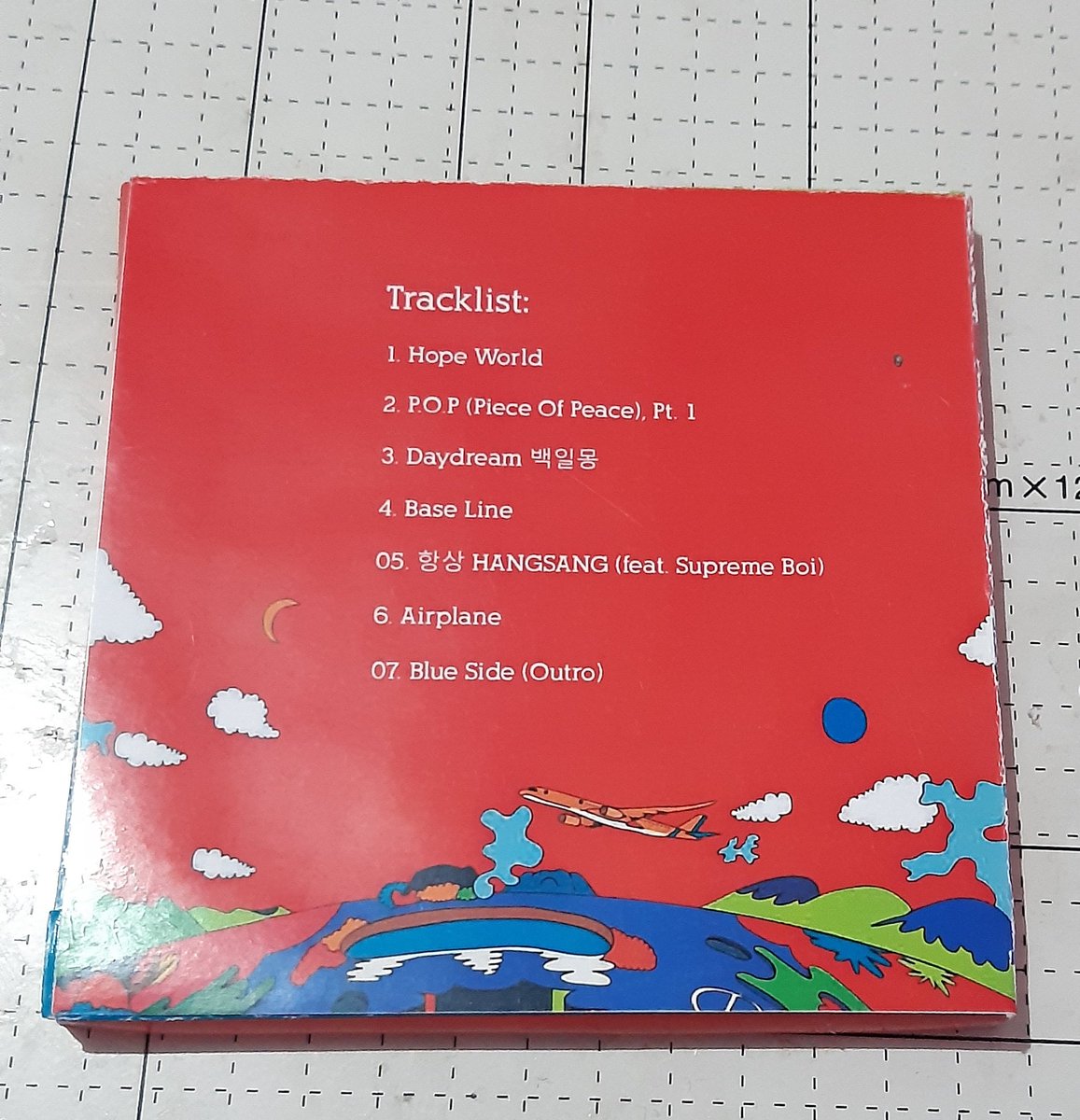 MusicLoja_'s tweet photo. Pessoal, estamos fechando a loja, como ainda temos muita coisa no estoque, decidirmos que iremo DOAR esse kits
Para os interessados nos chame via DM. O kit é uma mixtape hope world fanmate. Unica coisa se será cobrado é o valor do Frete para o envio dos kits. https://t.co/mrBh6eKvbQ