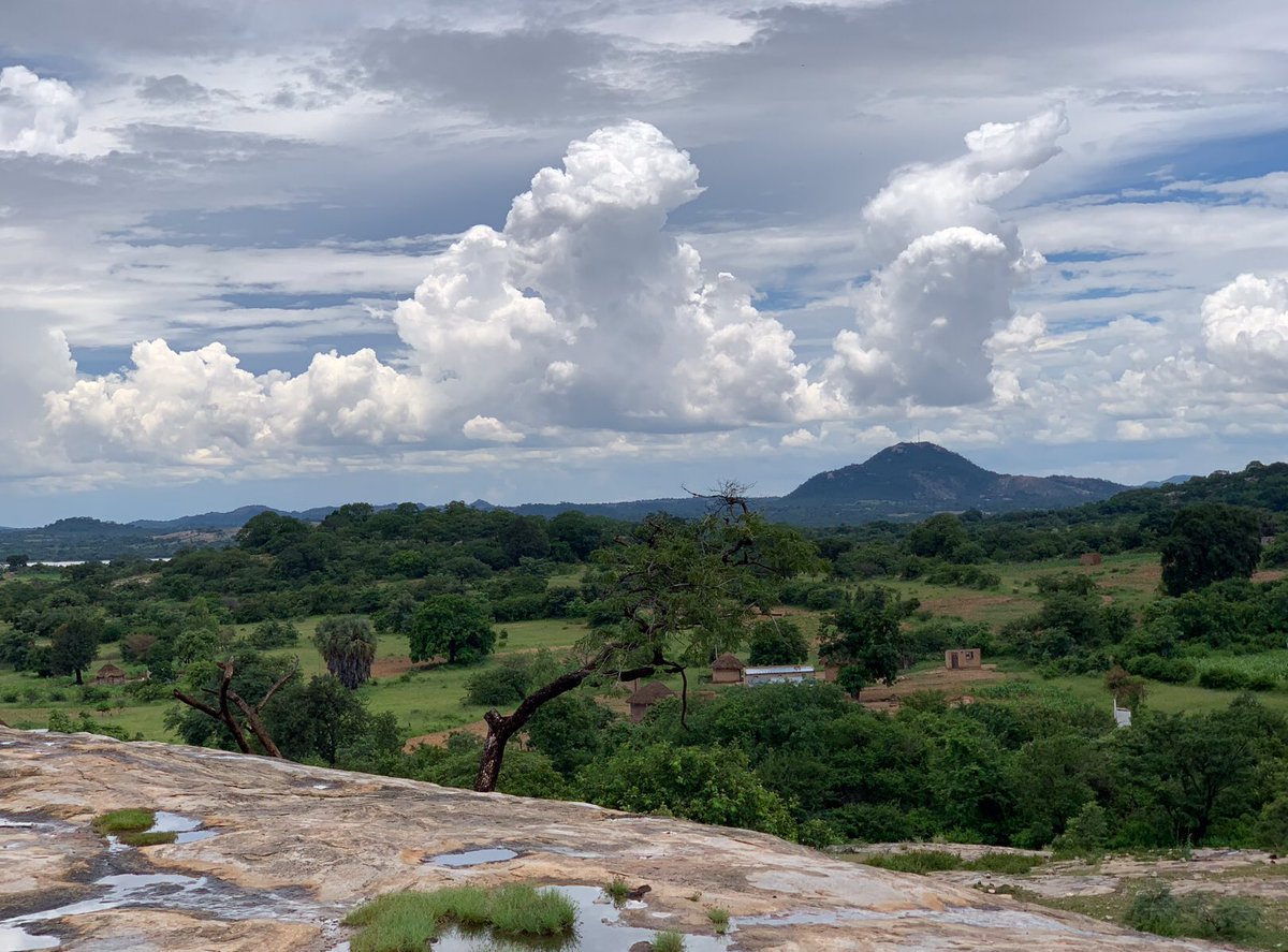 3. From the same hill top, Ruti mountain in Gutu, Masvingo province is visible! Can also see part of Ruti Dam.  @NetOneCellular established a cellular base station right on top of that mountain, with no access road, even for a 4 wheel drive vehicle.
