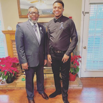 ILoveToHoop_'s tweet photo. #NewProfilePic https://t.co/85pYgBwyal
