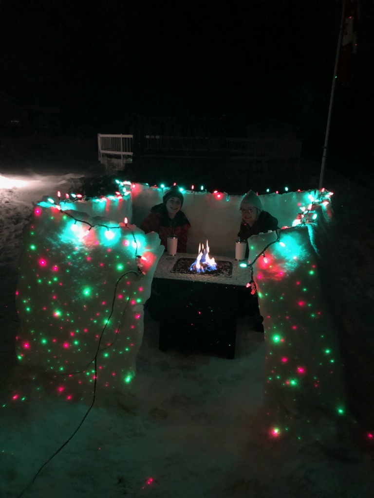 PRuffo77's tweet photo. @CityofCornwall @StuntmanStu @TourismCornwall @KimRuffo @6ruffo Absolutely. 
Here is our daytime photo &amp; our nighttime photo. https://t.co/qqkLKQ91yu