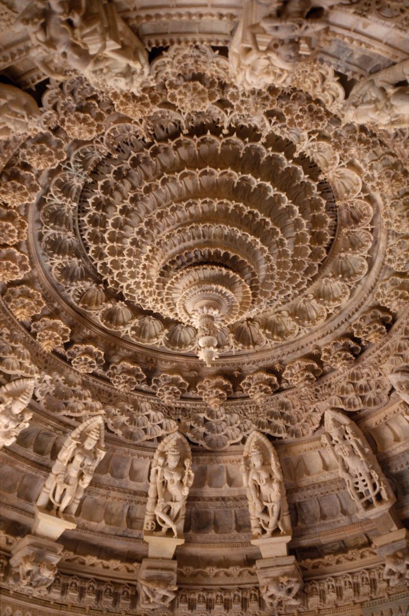 20.  The fractal geometry of Indian temples: Virupaksha Temple, Dilwara Temples, Kandariya temple and Sri Meenakshi Amman Temple  https://www.dataisnature.com/?p=2138 