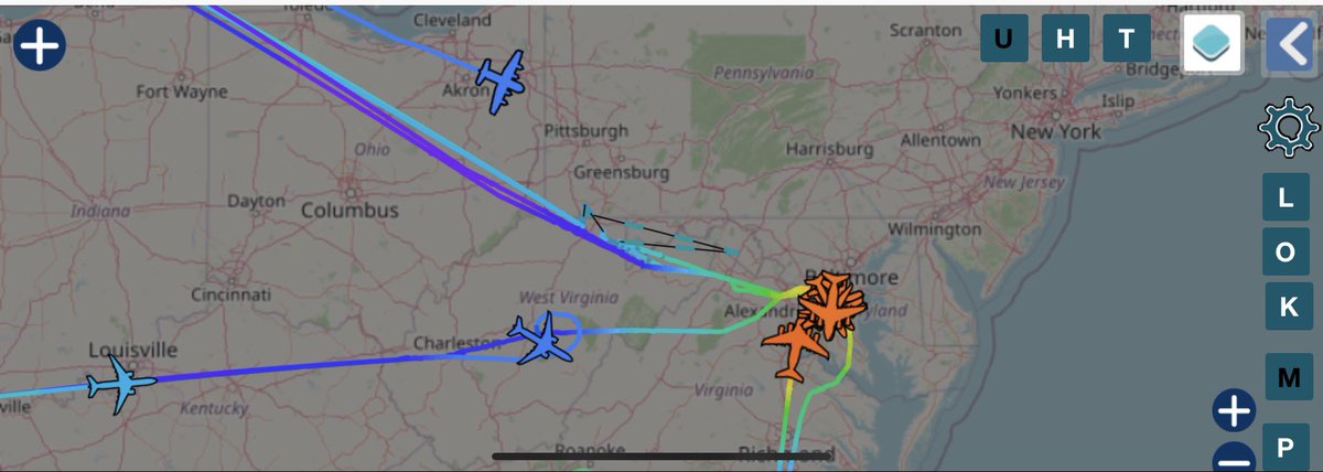 It’s getting so busy at Andrews that air traffic control is asking some incoming aircraft to loop to synchronize arrivals. #insurrection  #Inauguration2021