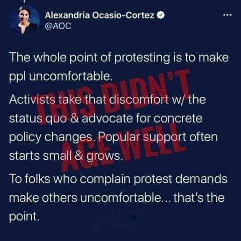 HeleneC20's tweet photo. @thehill Hypocrisy! Pure Hypocrisy! https://t.co/K5JDAM6Xe4