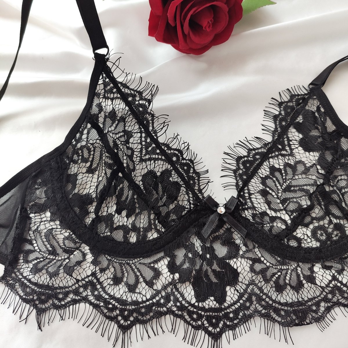 NaeLumen's tweet photo. 🥰🤤 https://t.co/ImNFL1RCt8