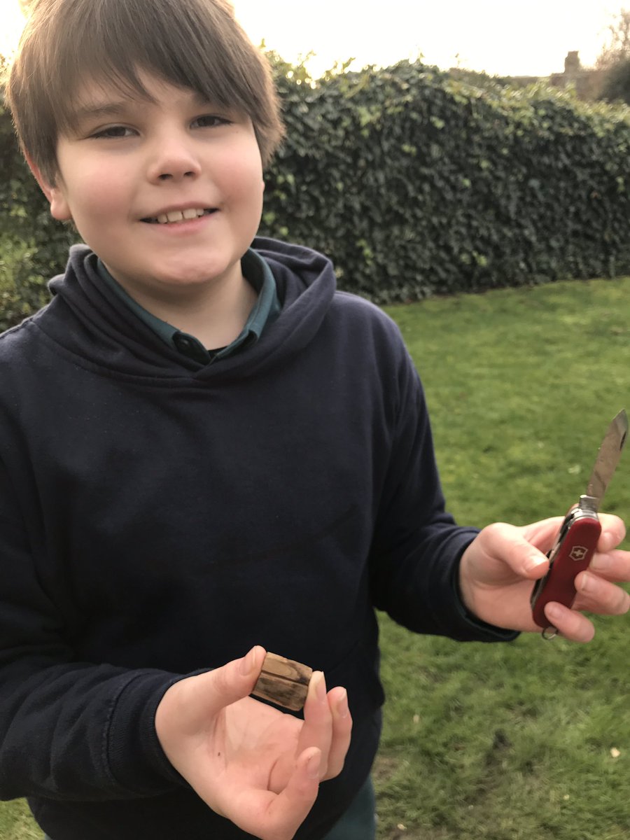 37thchingford's tweet photo. Wintercamp 2021 making a whistle #myVictorinox #myvictorinox #wintercamptv
#wintercampTV
#37thchingfordscouts
#scouts
#glnescouts
#wintercamp2021
#thegreatindoors
@scoutadventures https://t.co/TQyNx5iAI3