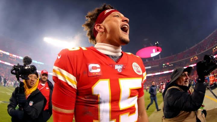 Carlos_Stats's tweet photo. Llevo marca de 6-2 en jugadas de postemporada de #nfl. 

Si llegamos a 300 RTs antes de que  juegue mi #CHIEFSKINGDOM, les regalos mis dos jugadas de hoy. 

Ah y de paso, les regalo 400 pesos: https://t.co/CGzLiCqthH https://t.co/uIvirNW7Z5