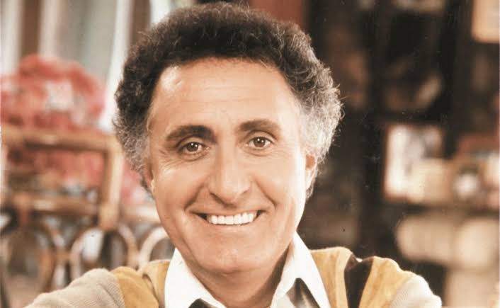 Crónicas de Banqueta on X: "CASO VICTOR ITURBE "PIRULÍ" En la medianoche del domingo 29 de noviembre de 1987, el cantante Víctor Yturbe, El Pirulí, fue asesinado a las puertas de su