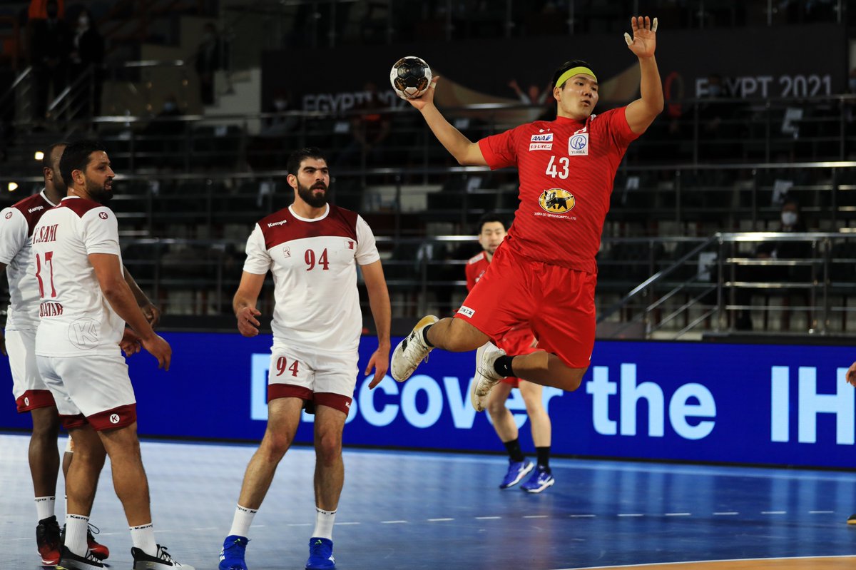 Egypt2021EN's tweet photo. Things are going crazy at Borg Al Arab Sports Hall right now! 🤯

🇶🇦🆚🇯🇵

#Egypt2021 | #Maroons | #SuiseiJapan https://t.co/uvMHApxM9m