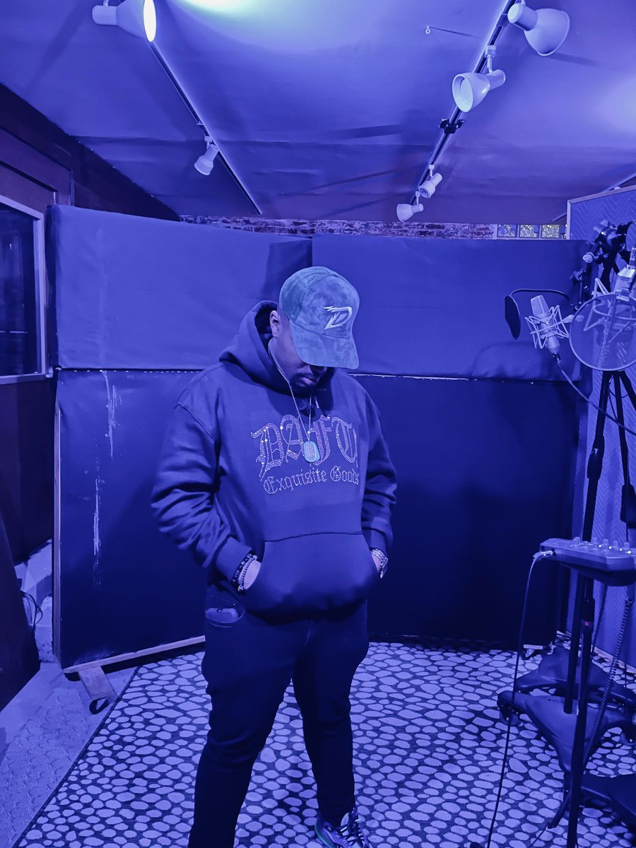 Chris_Cassius's tweet photo. Say a prayer for a angel ova east today
ANGELS OVA EAST 2021 💜
#ANGELSOVAEAST #TEWWORLDORDER
Shop @DaftGoods https://t.co/JrjpCYMxOa