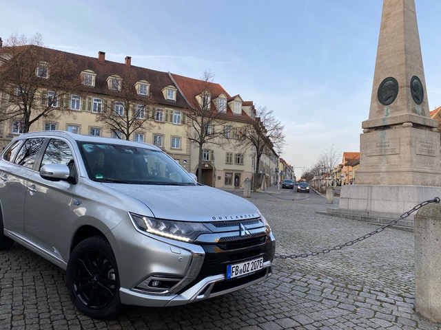 winsusie123's tweet photo. #Mitsubishi #Outlander #PHEV-great companion,#reliable, easy to handle+self-explanatory,perfect for #SnowDancing+exploring nature off the beaten track.Pity,the #Eclipse still can't be presented in Covid-Germany,although #mask,#hygiene+#distance would suffice๐๏ธ๐๏ธ๐๏ธ๐๏ธ๐๏ธโ๏ธโ๏ธ๐ค๐ค๐ https://t.co/xkjlTgniBg