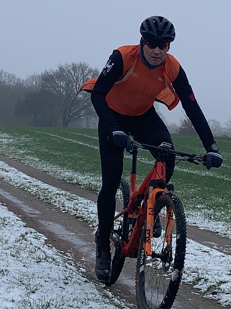 RobHarmeling's tweet photo. Mijn Challenge start op 21 april, 3 uur ,s nachts. 72 uur later de finish. Dit om steun te vragen voor mensen met een motorische beperking. Het doel heeft een plan van wat kan! Balans tussen werk, privé en sport. Graag neem ik jullie mee in het avontuur. #followmychallenge https://t.co/SURQ6aGCzh