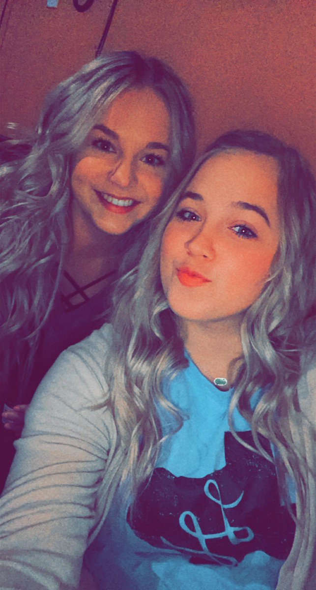 opal_rhalie's tweet photo. Happy Birthday to my bestieee🥳 Wishing you the happiest of birthday. I am forever grateful for a friend like you. Love you long time JoJo💗💗 https://t.co/yZQf9dVuoM