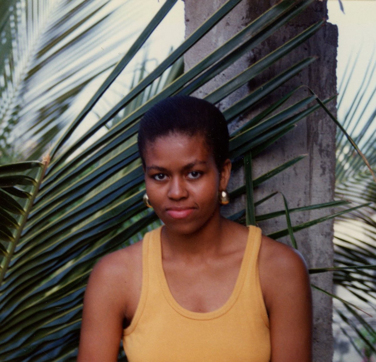 mefeater's tweet photo. Happy 57th Birthday to our forever First Lady @MichelleObama 💕 https://t.co/scANrggX2M