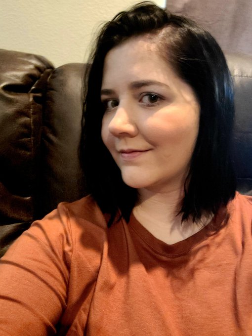 Feel pretty today #GoodDay #happysunday #PrettyWoman #pretty https://t.co/1lusKOl1yl<a href="/tag/goodday"class="tags">#GoodDay</a><a href="/tag/happysunday"class="tags">#happysunday</a><a href="/tag/prettywoman"class="tags">#PrettyWoman</a><a href="/tag/pretty"class="tags"><span>#pretty</span></a>